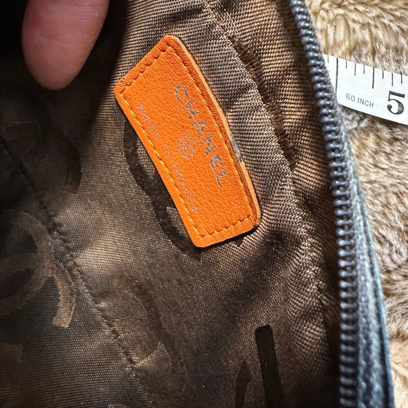 Chanel zipper pouch - Picture 13 of 14